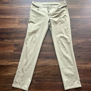 Men’s lululemon ABC pant